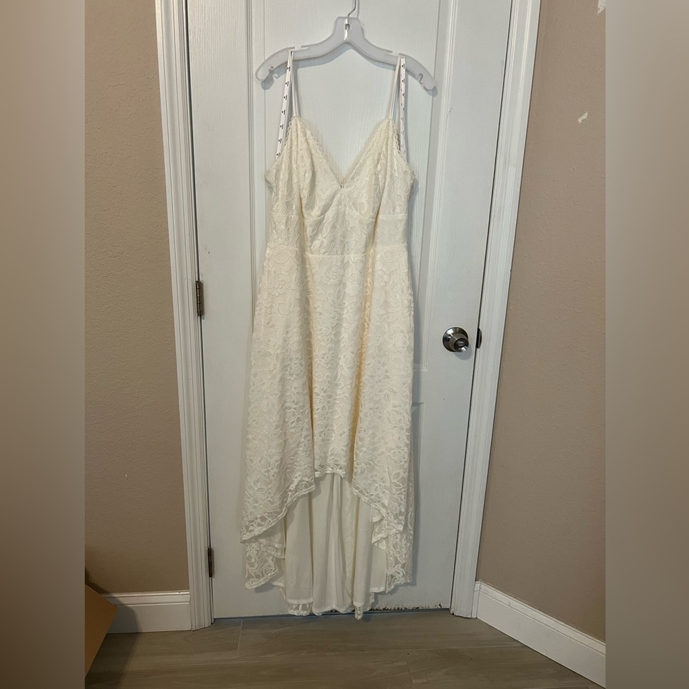 David’s Bridal high-low lace spaghetti strap v-neck wedding dress